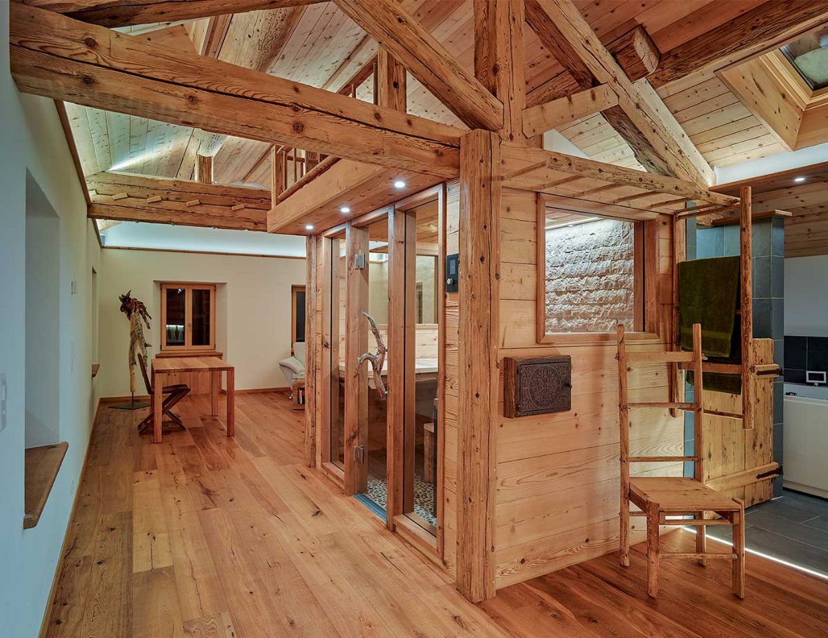 Sauna intégré dans ce chalet grisonnais.